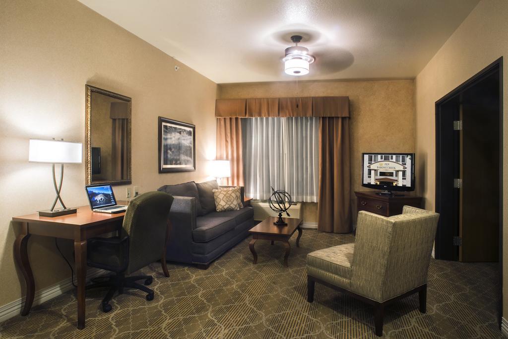 Inn On Barons Creek Fredericksburg Ngoại thất bức ảnh