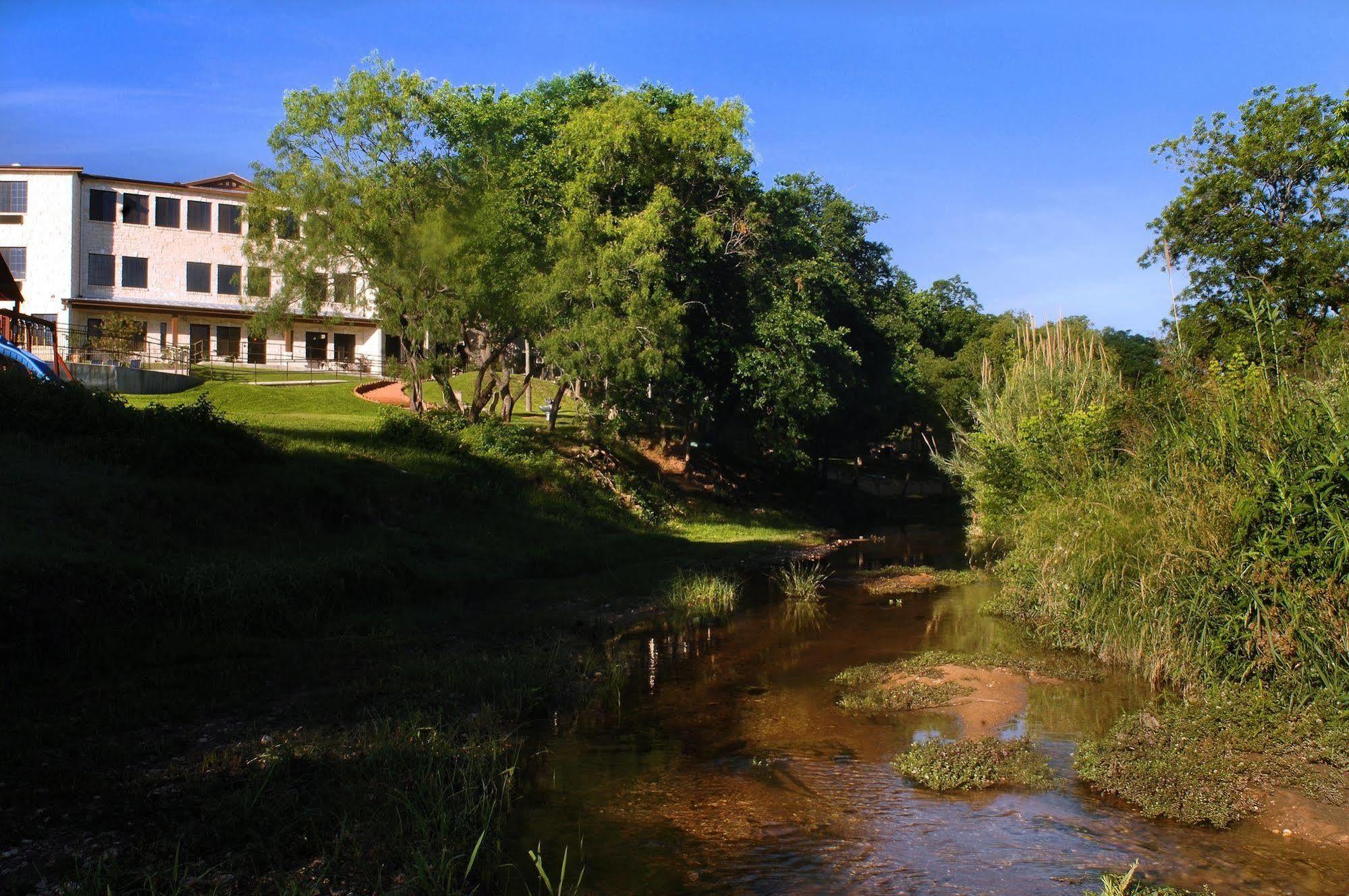Inn On Barons Creek Fredericksburg Ngoại thất bức ảnh